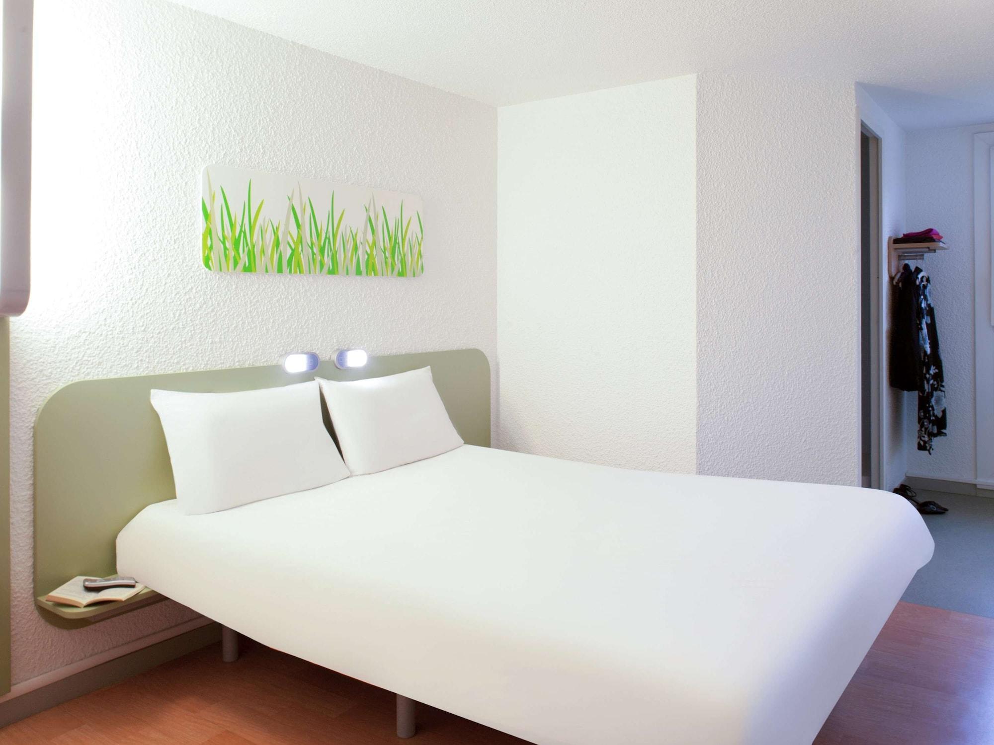 ibis budget Tarbes Eksteriør billede