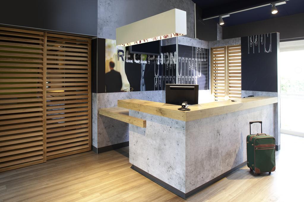 ibis budget Tarbes Eksteriør billede