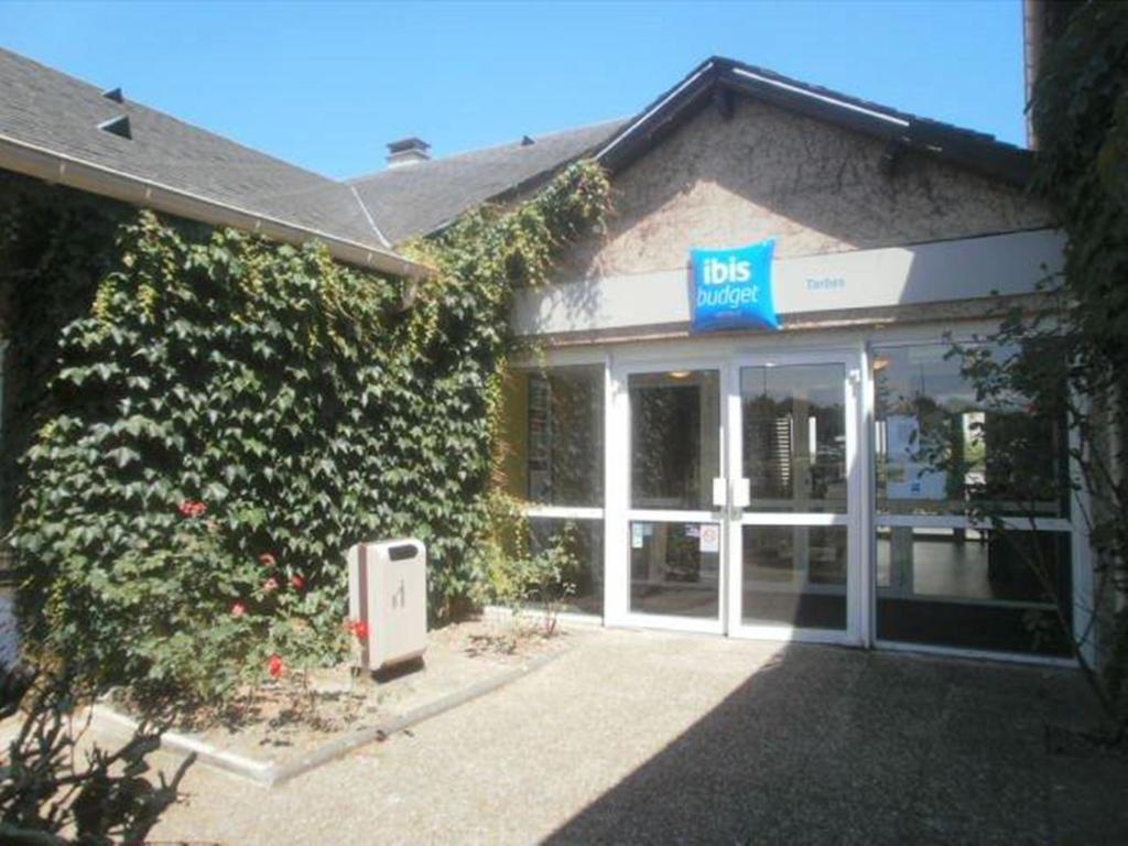 ibis budget Tarbes Eksteriør billede