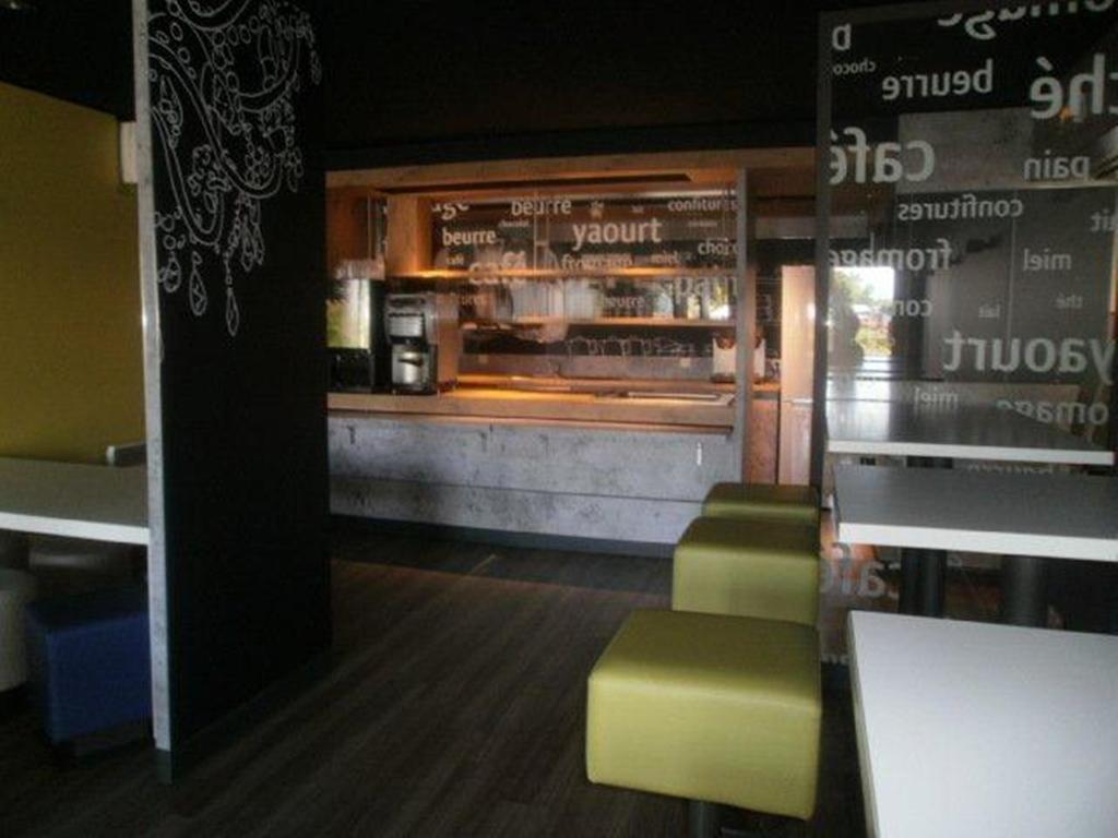 ibis budget Tarbes Eksteriør billede