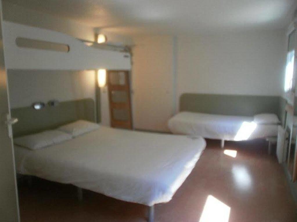 ibis budget Tarbes Eksteriør billede